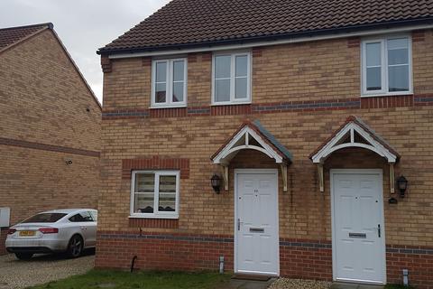 3 bedroom semi-detached house to rent, Connaught Road, Scunthorpe DN15