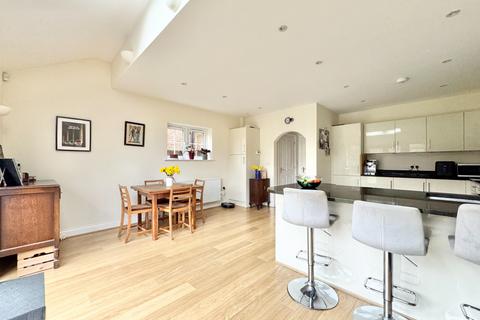 4 bedroom semi-detached house for sale, High Street, Prestwood, Great Missenden HP16