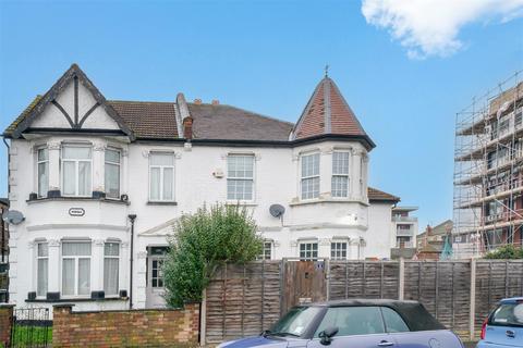 2 bedroom end of terrace house for sale, District Road, Wembley