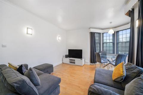 2 bedroom end of terrace house for sale, District Road, Wembley