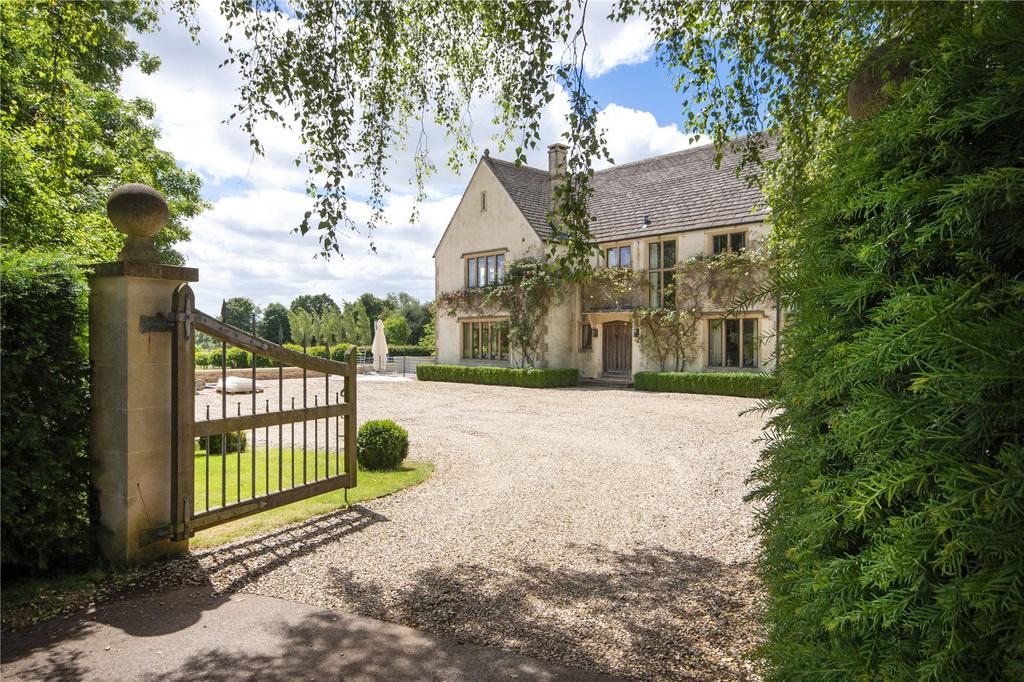 Entrance Driveway