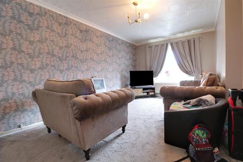 3 bedroom flat for sale, Ravens Close, Bignall End