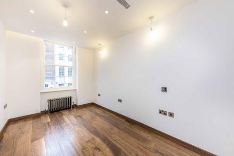 3 bedroom flat to rent, Upper Grosvenor Street, London W1K