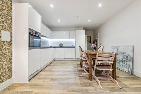 2 bedroom apartment for sale, Hyde Lane, London, SW11