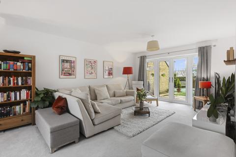 10 Clover Drive, Cheltenham, GL52 3JR