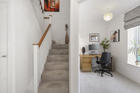 10 Clover Drive, Cheltenham, GL52 3JR