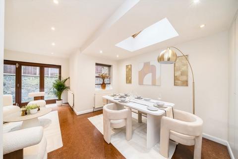 2 bedroom flat for sale, Dawes Road, London SW6