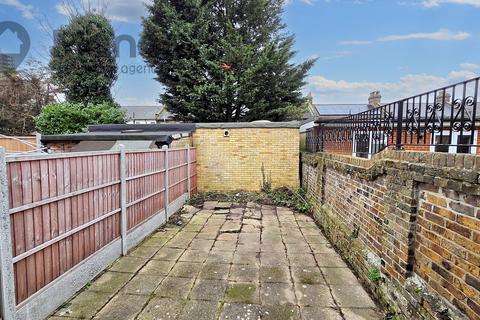 1 bedroom flat to rent, Belgrave Road, Ilford, IG1 3AW