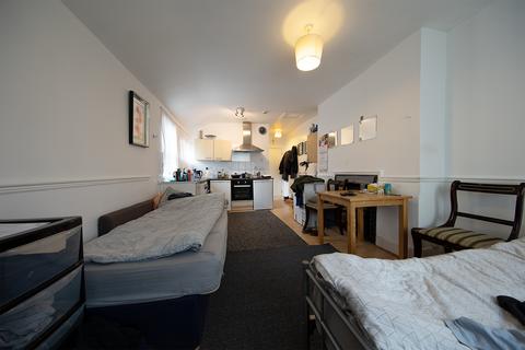 56 Gillott Road, Birmingham, B16 0EZ