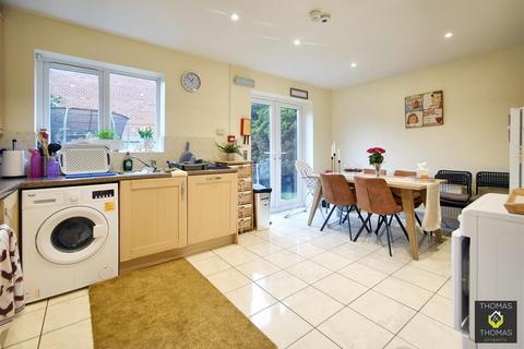 5 bedroom semi-detached house for sale, Thatcham Avenue, Kingsway