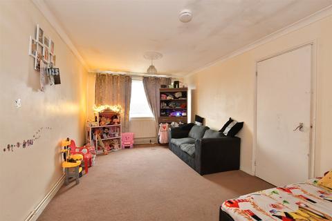 2 bedroom apartment for sale, Falstones, Basildon, Essex