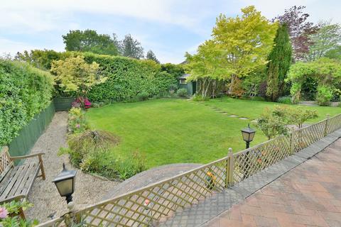 4 bedroom detached house for sale, Fernlea Avenue, Ferndown, BH22