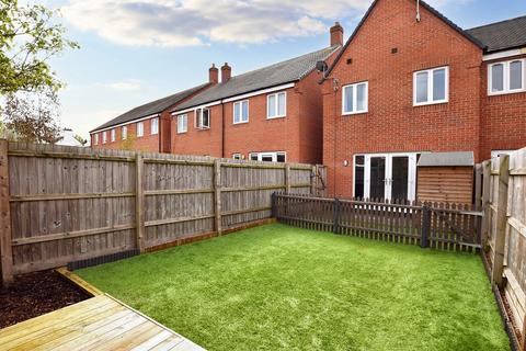 3 bedroom end of terrace house for sale, Co-Op Close, Barwell