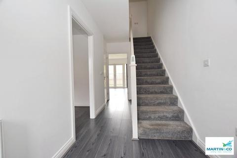 3 bedroom end of terrace house for sale, Co-Op Close, Barwell