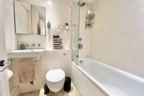 1 bedroom apartment to rent, Birdhurst Road, South Croydon