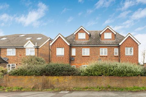 2 bedroom ground floor flat for sale, Charmille Court, Warren Road, Ashford, TW15