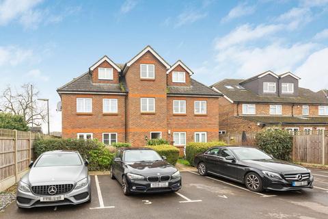 2 bedroom ground floor flat for sale, Charmille Court, Warren Road, Ashford, TW15