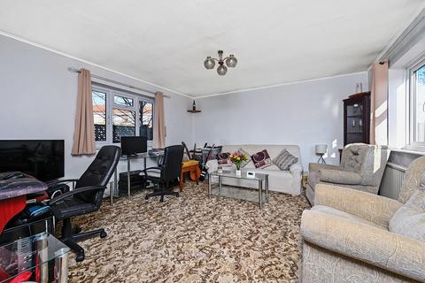 1 Binsted Drive, Blackwater, Camberley, GU17 0HJ