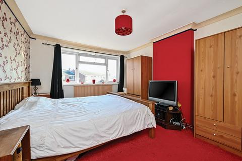 1 Binsted Drive, Blackwater, Camberley, GU17 0HJ