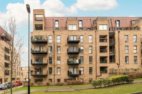 2 bedroom flat for sale, Moy Lane, London SE18