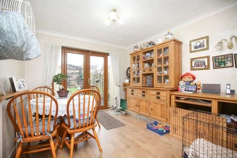 8 Daniel Road, Mancetter, Atherstone, CV9 1PA