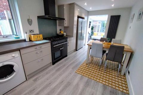 15 Birchdown Avenue, Stoke-on-trent, ST6 7EW