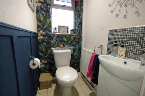 15 Birchdown Avenue, Stoke-on-trent, ST6 7EW