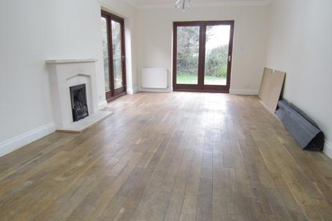 undefined, First Avenue, Frinton-on-Sea CO13