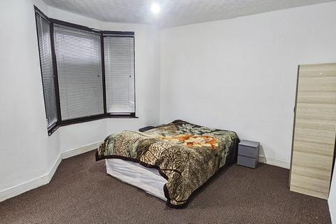 36 Durham Road, Canning Town, London, E16 4NF