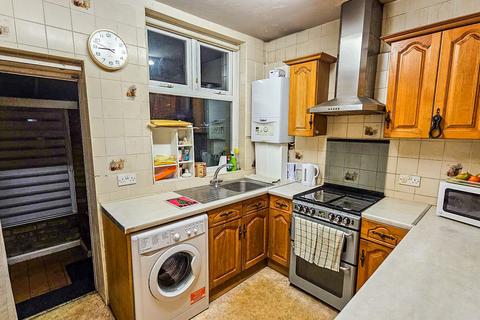 2 bedroom detached house for sale, Enfield, London, EN2