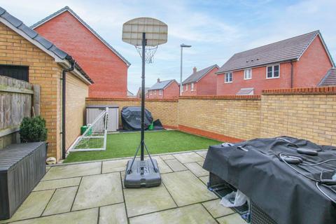 4 bedroom detached house for sale, Bellona Drive, Leighton Buzzard