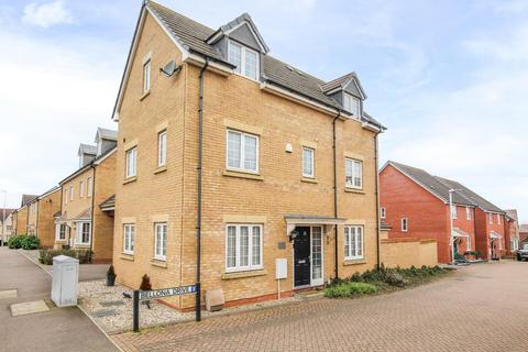 4 bedroom detached house for sale, Bellona Drive, Leighton Buzzard