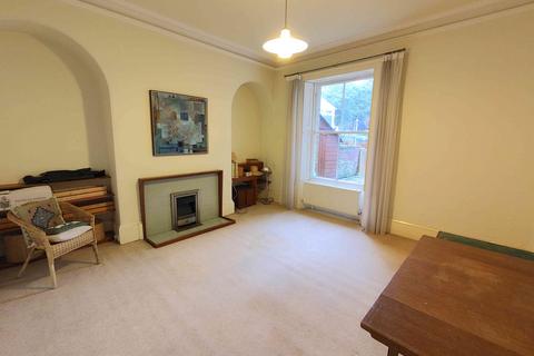 4 bedroom terraced house for sale, The Crescent, Hipperholme HX3