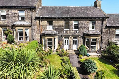 4 bedroom terraced house for sale, The Crescent, Hipperholme HX3