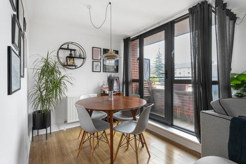 2 bedroom apartment for sale, Manor Gardens, Holloway, London, N7