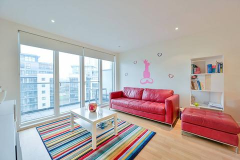 1 bedroom flat for sale, Pump House Crescent, Brentford, TW8