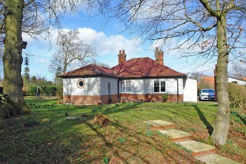 2 bedroom detached bungalow for sale, Mill Road, Dilham