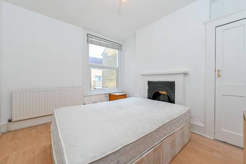 4 bedroom terraced house for sale, Narford Road, Stoke Newington, London, E5