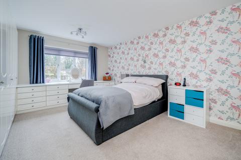 67 Whitehall Road, Drighlington, Bradford, BD11 1LN