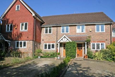 3 bedroom terraced house for sale, Chartwell Mews, Midhurst GU29