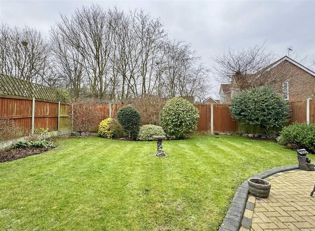 Rear Garden b.jpg