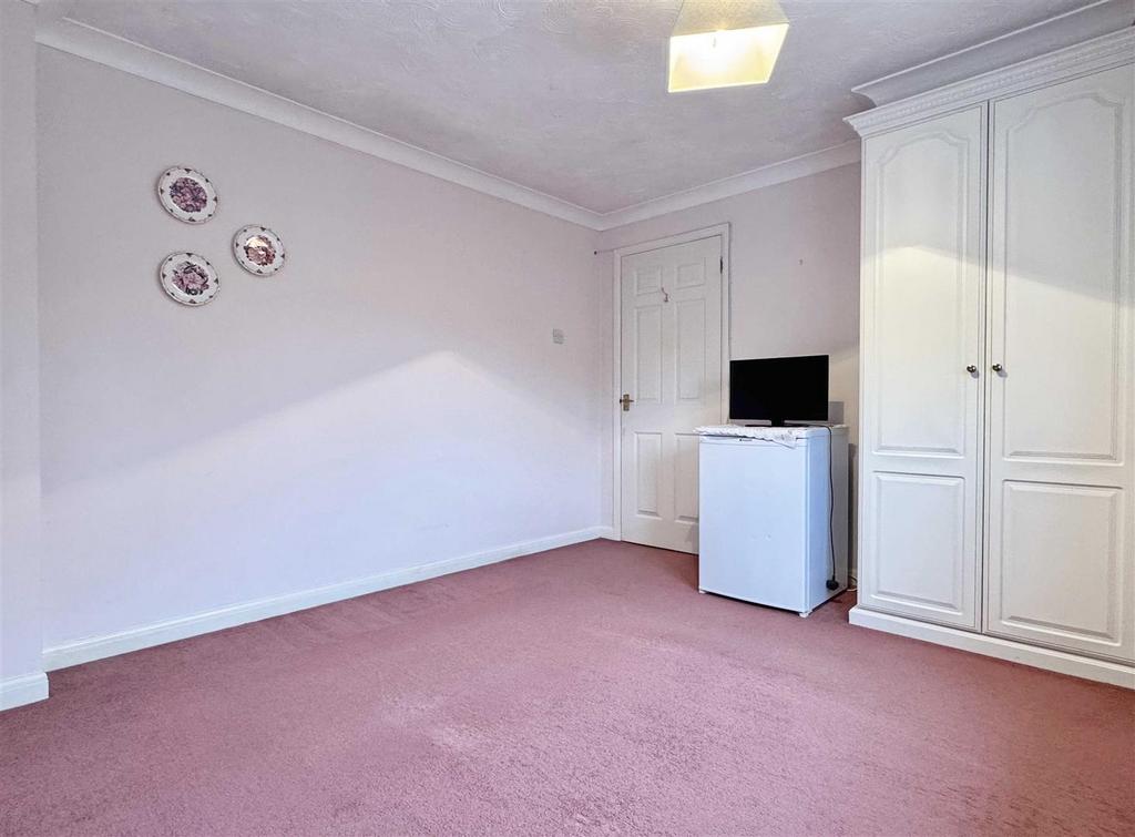 Bedroom 3.jpg