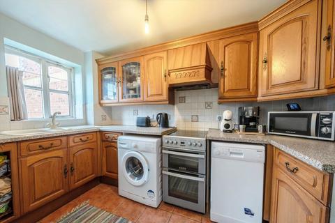 1 bedroom flat for sale, Redford Close, Feltham TW13