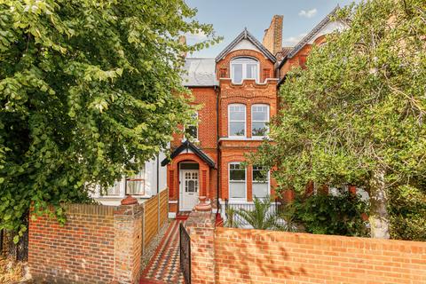 3 bedroom flat for sale, Fauconberg Road, London