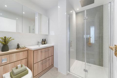 2 bedroom flat for sale, Vale Royal House, 36 Newport Court, London