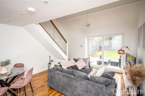 96 Mayfield Close, Catshill, Bromsgrove, B61 0NP
