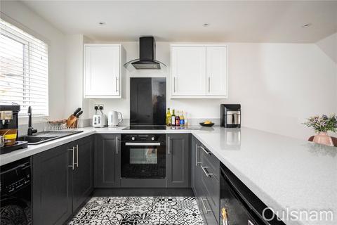 96 Mayfield Close, Catshill, Bromsgrove, B61 0NP
