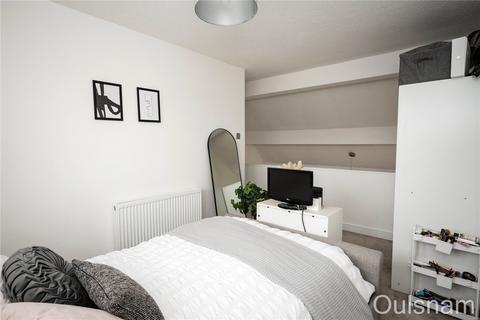 96 Mayfield Close, Catshill, Bromsgrove, B61 0NP