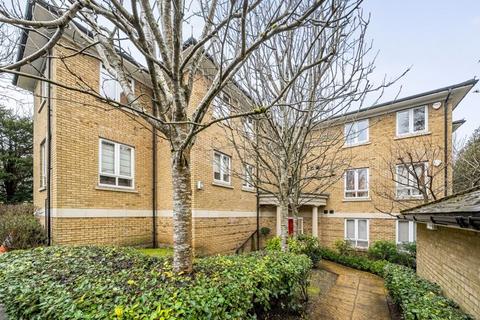 2 bedroom apartment to rent, Tavistock Court, Tupwood Lane, Caterham