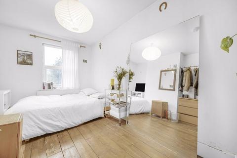 404 Roman Road, London, E3 5QJ